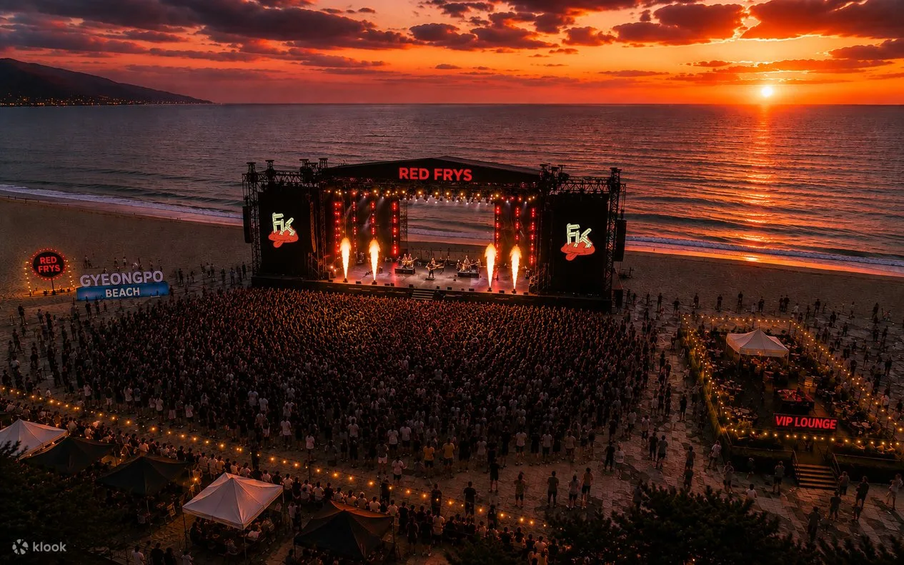 Promotional image of RED FRYS 2026 at Gyeongpo Beach, Gangneung. Photo: Klook